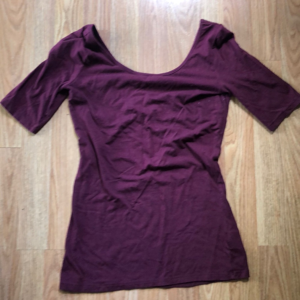 Scoop neck top